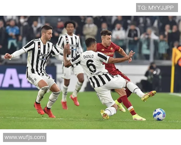 尤文图斯与罗马激战正酣双方争夺关键三分的精彩对决